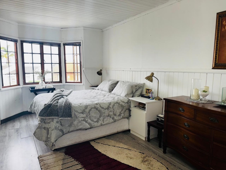 3 Bedroom Property for Sale in Wavecrest Eastern Cape